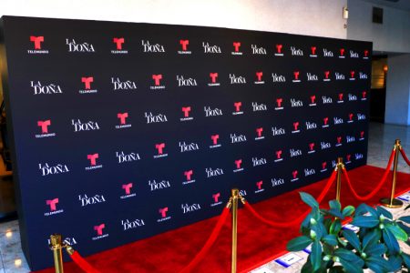 20' media wall for the premiere of La Doña!